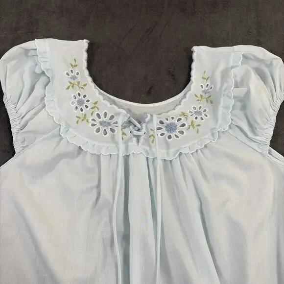 Vintage Gilead Light Blue Summer Robe & Nightgown Floral Embroidery Medium Chrty - Picture 6 of 16